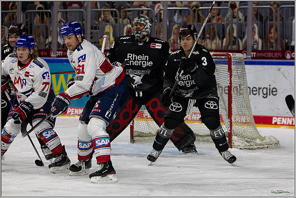 PENNY DEL;  Koelner Haie - Adler Mannheim; Koeln, 08.04.2021